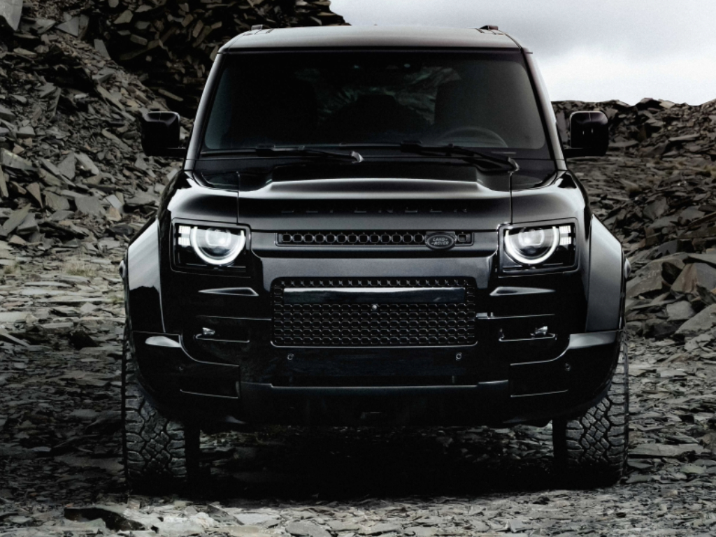 Land Rover Defender OCTA Black Revealed