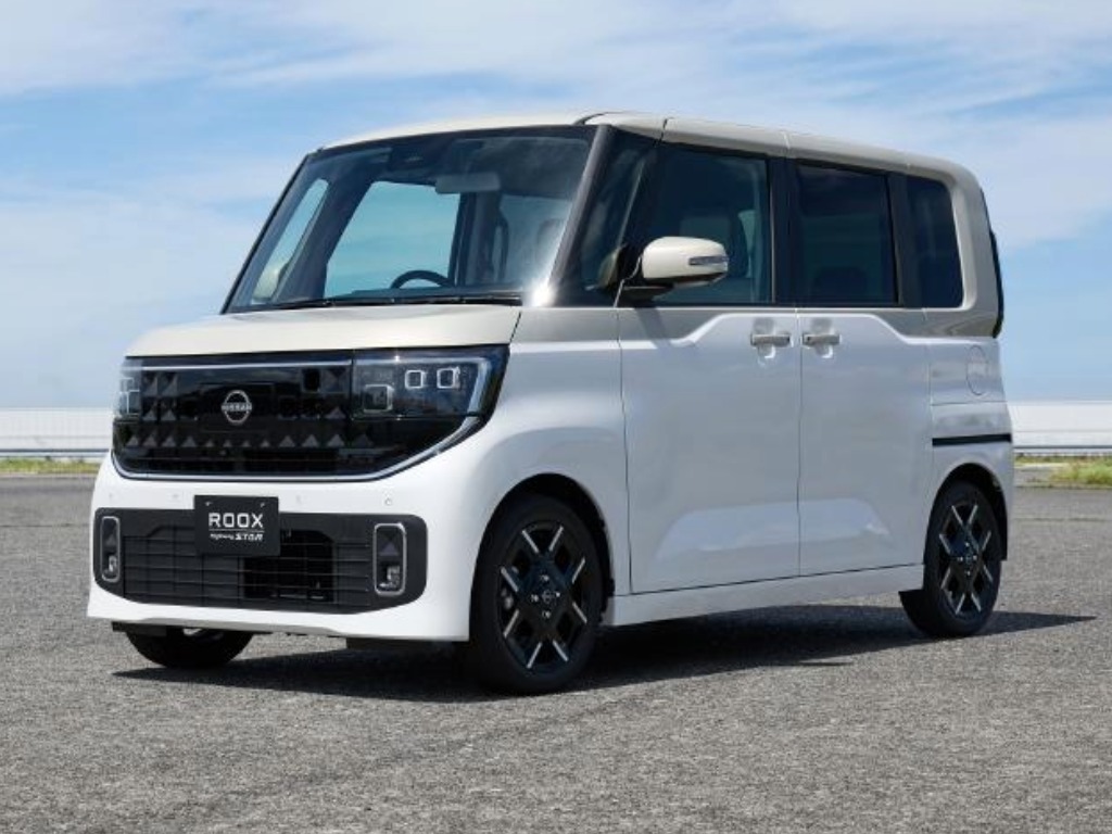 Nissan Roox Revealed In Japan