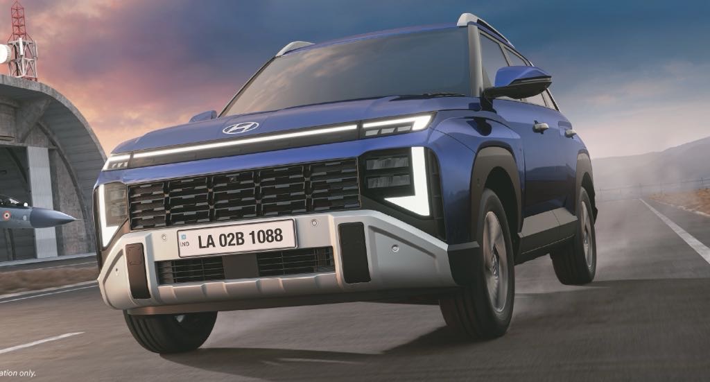 New Hyundai Venue: Updated Features, Infotainment System & Safety Enhancements Revealed