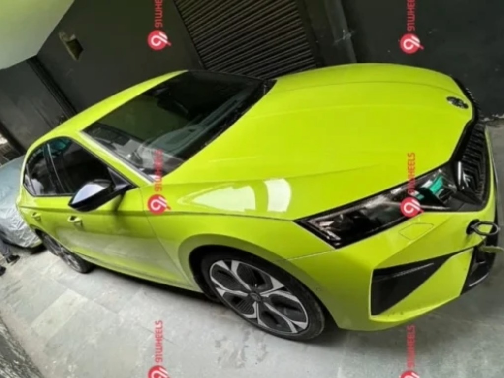 Skoda Octavia VRS Spotted In Leh Ahead Of 17 October Launch