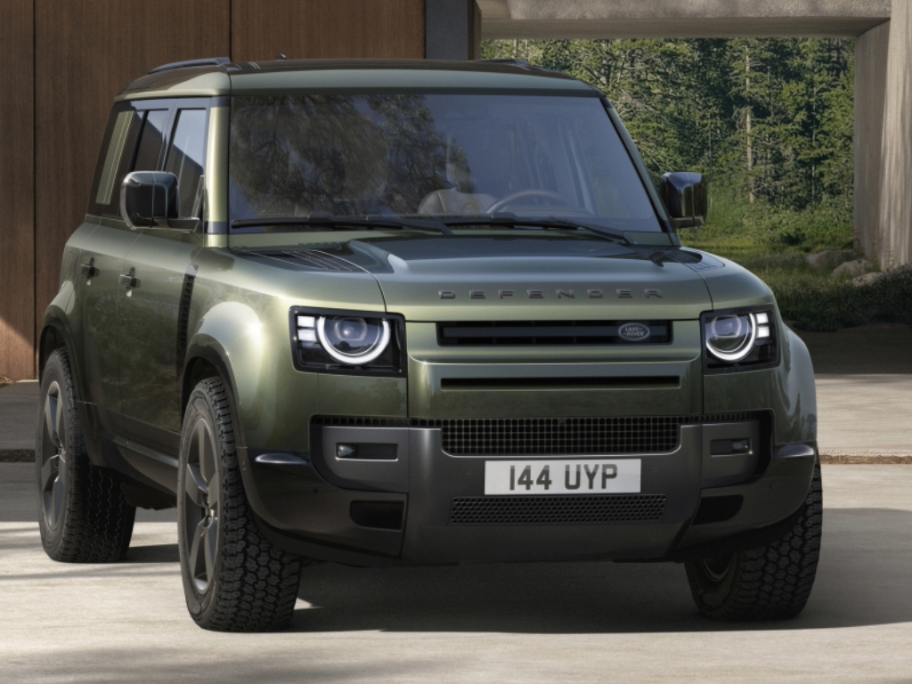 Land Rover Planning Smaller Electric Defender SUV For Debut Next Year